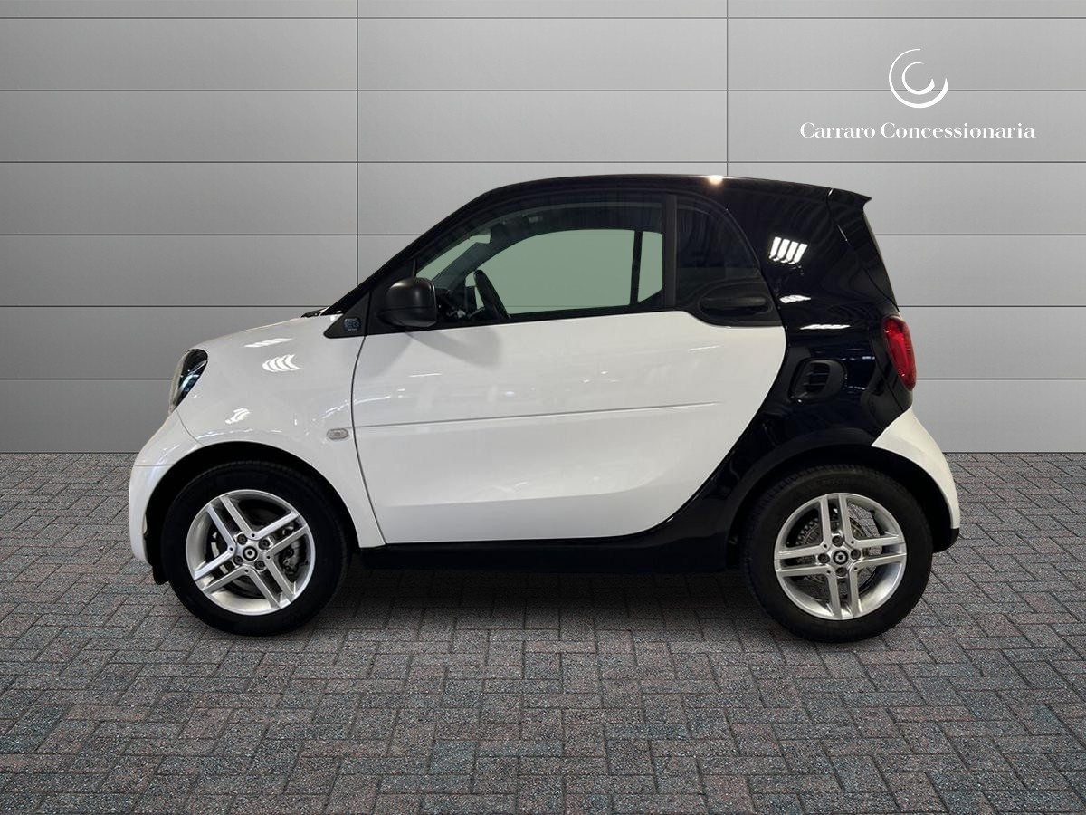 smart fortwo fortwo 4,6kW EQ Pure - 6