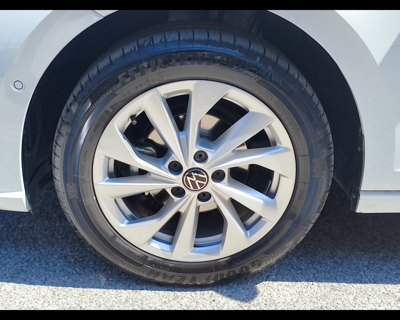 Foto VOLKSWAGEN Polo 1.0 tsi Style 95cv