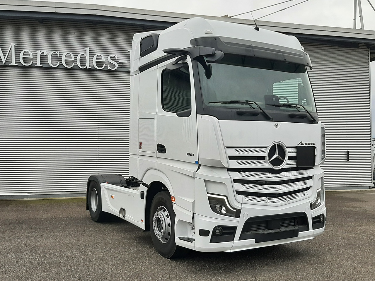 Mercedes Actros New Actros L 1851 LS - 2