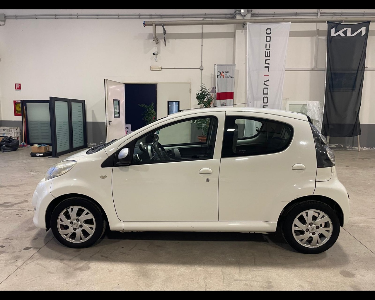 Foto CITROEN C1 5p 1.0 Pulp