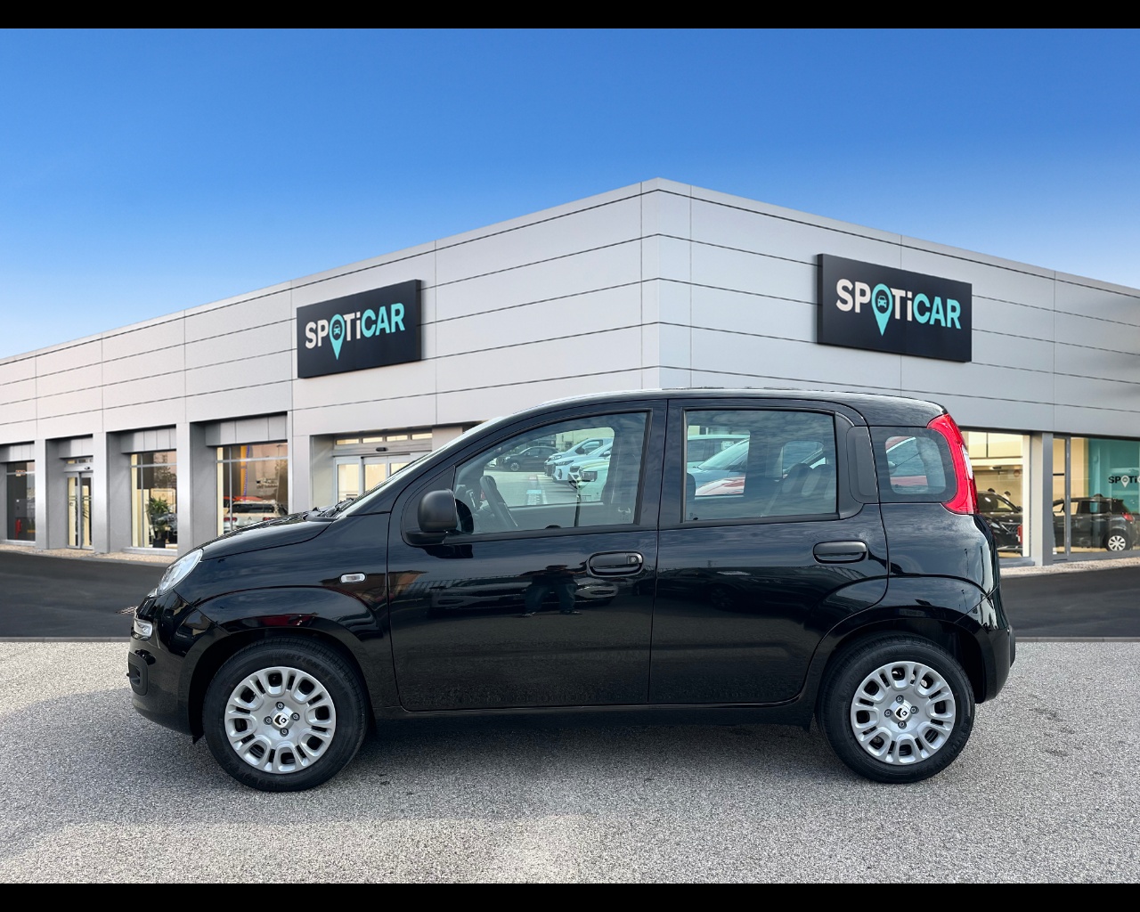 FIAT Panda 1.0 70cv Hybrid Panda Ibrido benzina Aziendale - 2