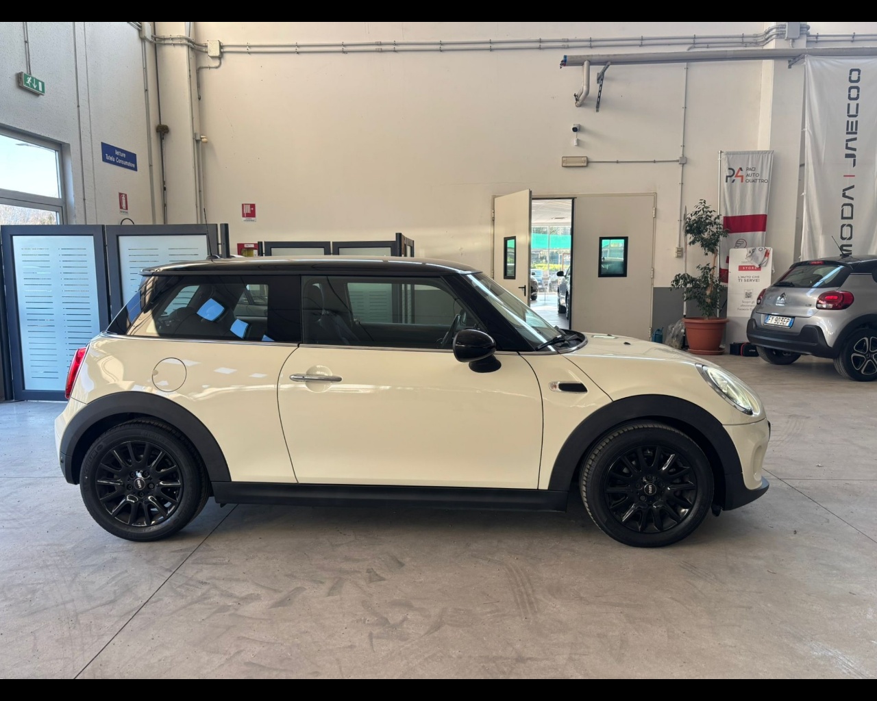 Foto MINI Mini 3p 1.5 Cooper Hype