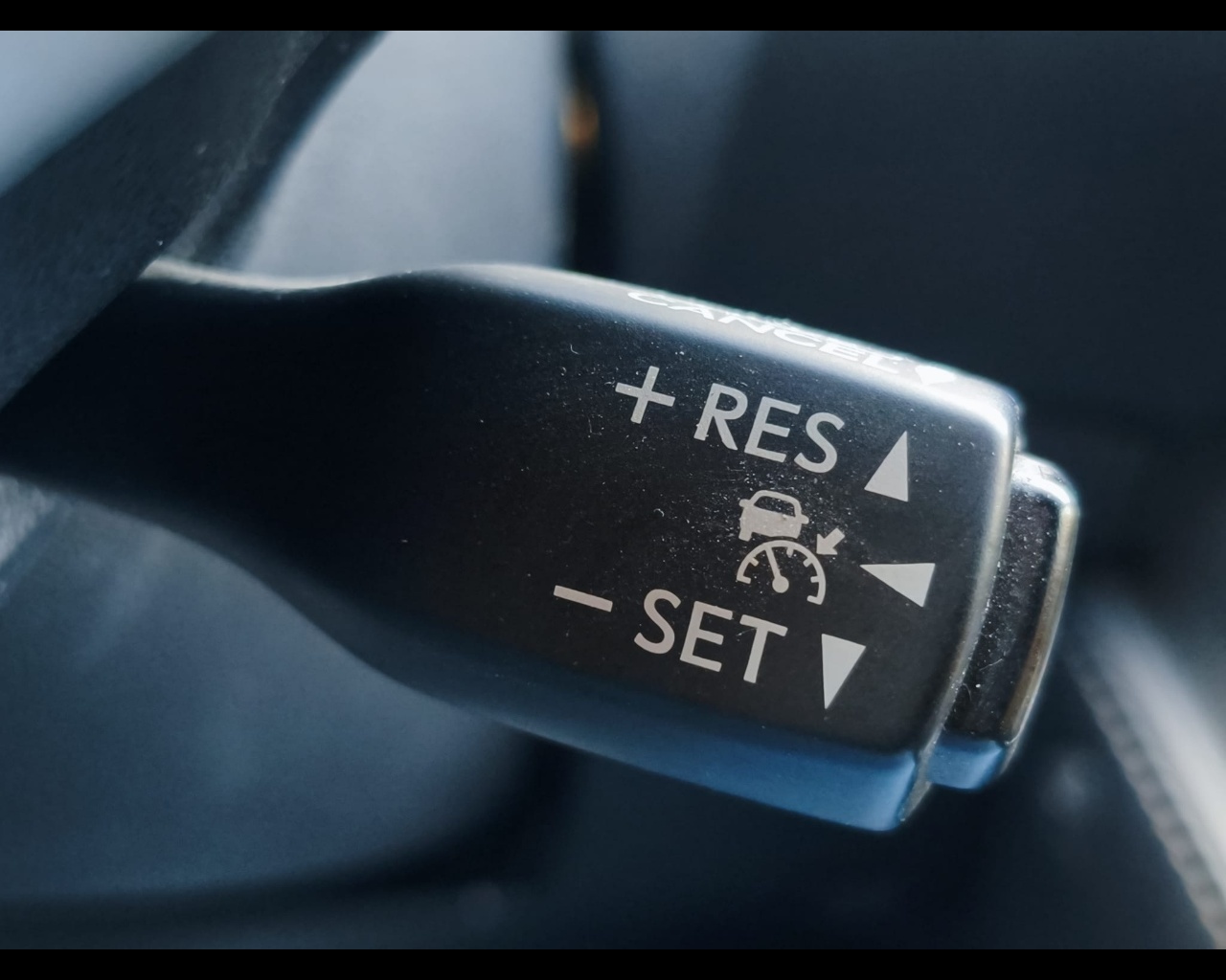 Foto LEXUS NX 300h 2.5 F-Sport 4wd cvt