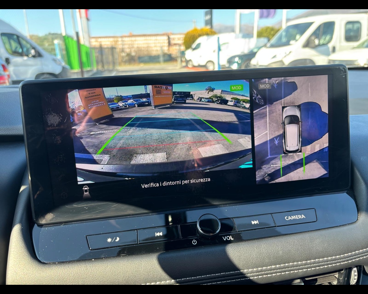 Foto NISSAN X-Trail TEKNA 2WD