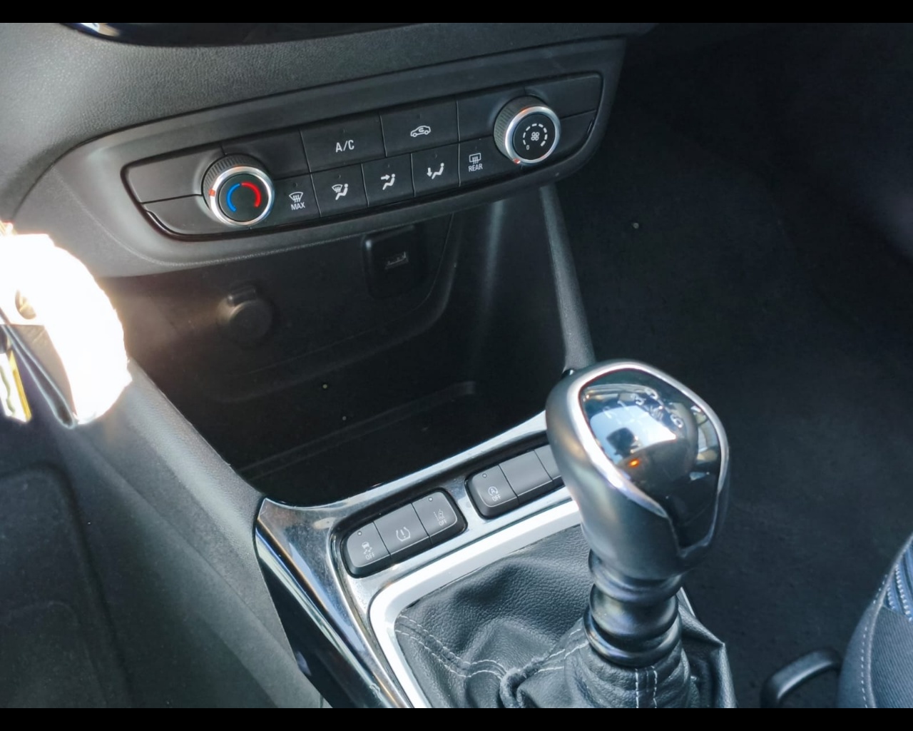 Foto OPEL Crossland X 1.5 ecotec Design Line s&s 102cv