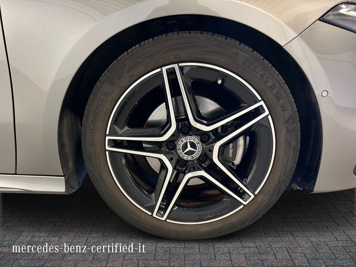 Mercedes  Classe A 180 Advanced Plus AMG Line 7G-DCT - 17
