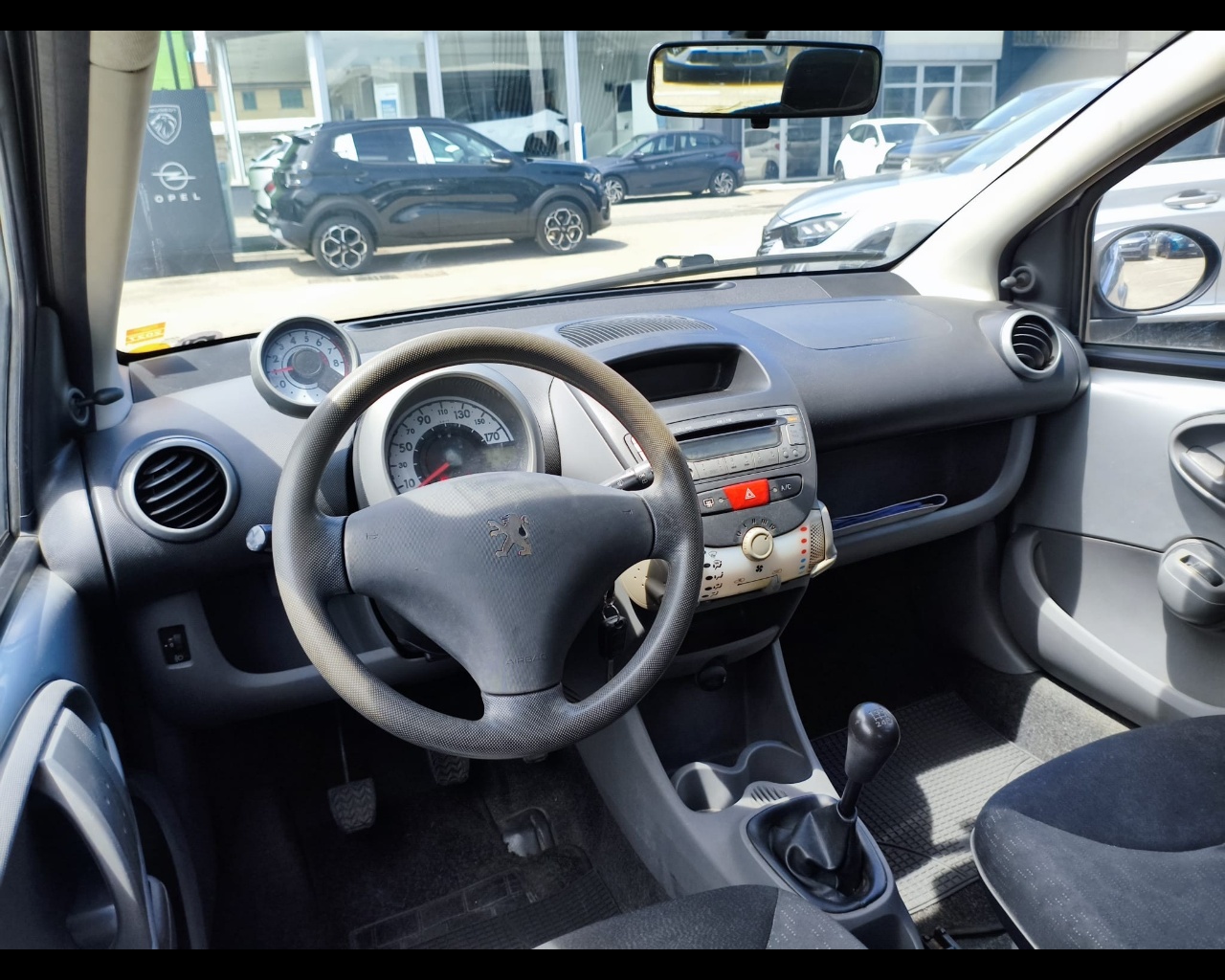 Foto PEUGEOT 107 1.0 12v Access (desir) 5p FL