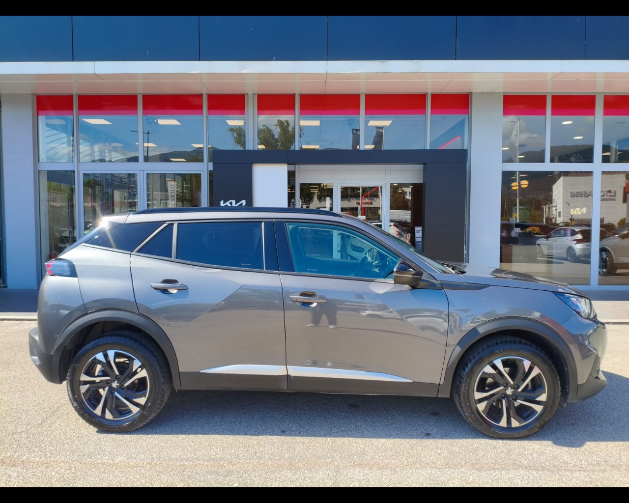 Foto PEUGEOT 2008 1.5 bluehdi Allure s&s 110cv