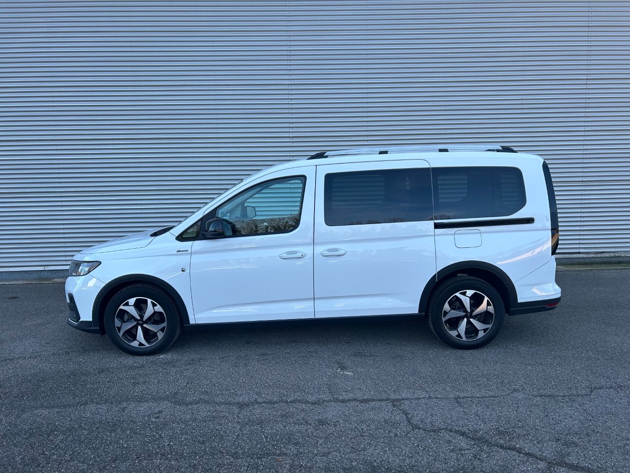 Ford Tourneo Connect III Gran Tourneo Connect V761 2.0 ecoblue 122cv Active auto - 6