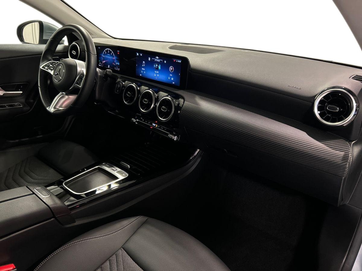 Mercedes  CLA Shooting Brake 180 D Advanced 8G-DCT - 15