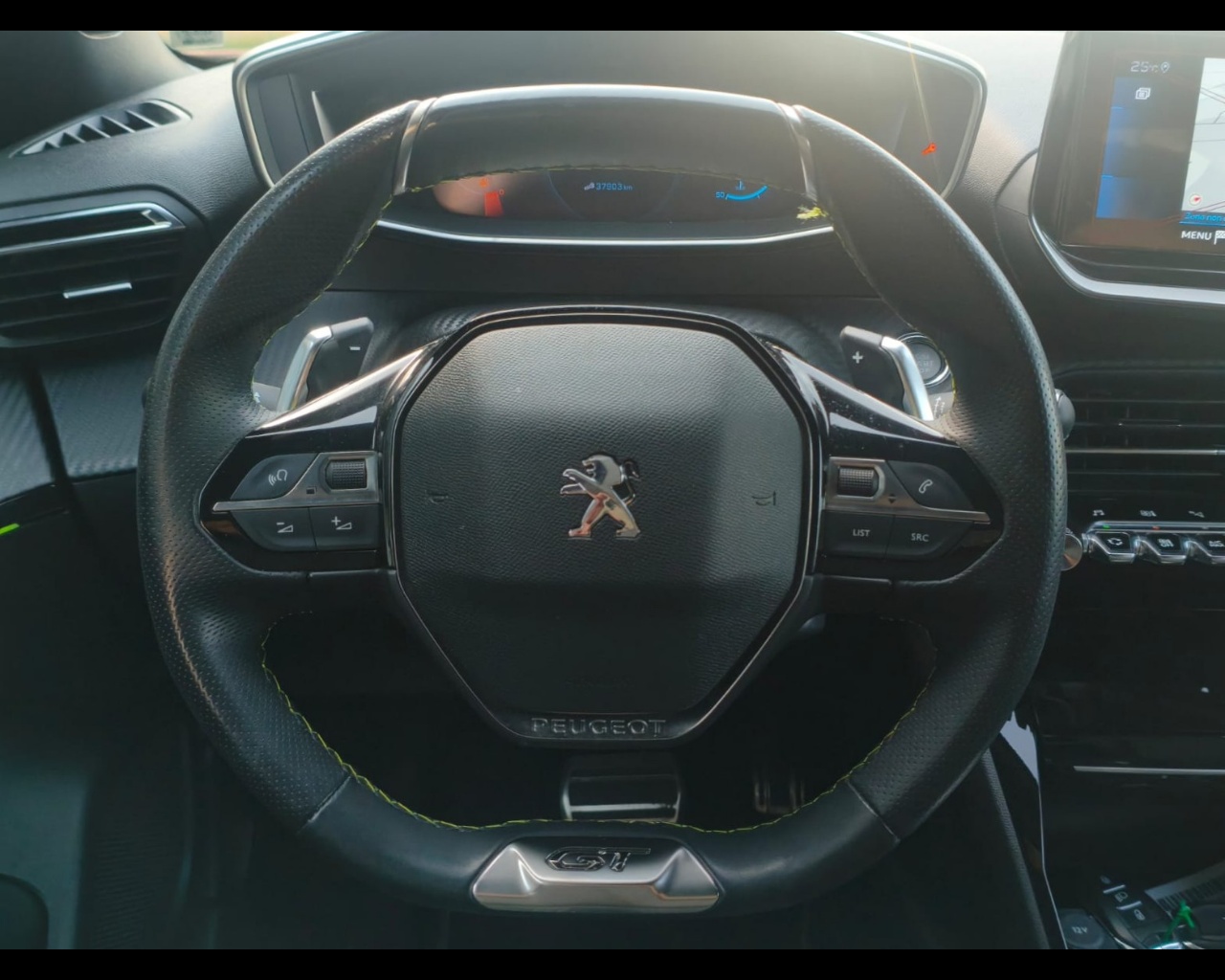 Foto PEUGEOT 2008 1.2 puretech GT Pack s&s 130cv eat8
