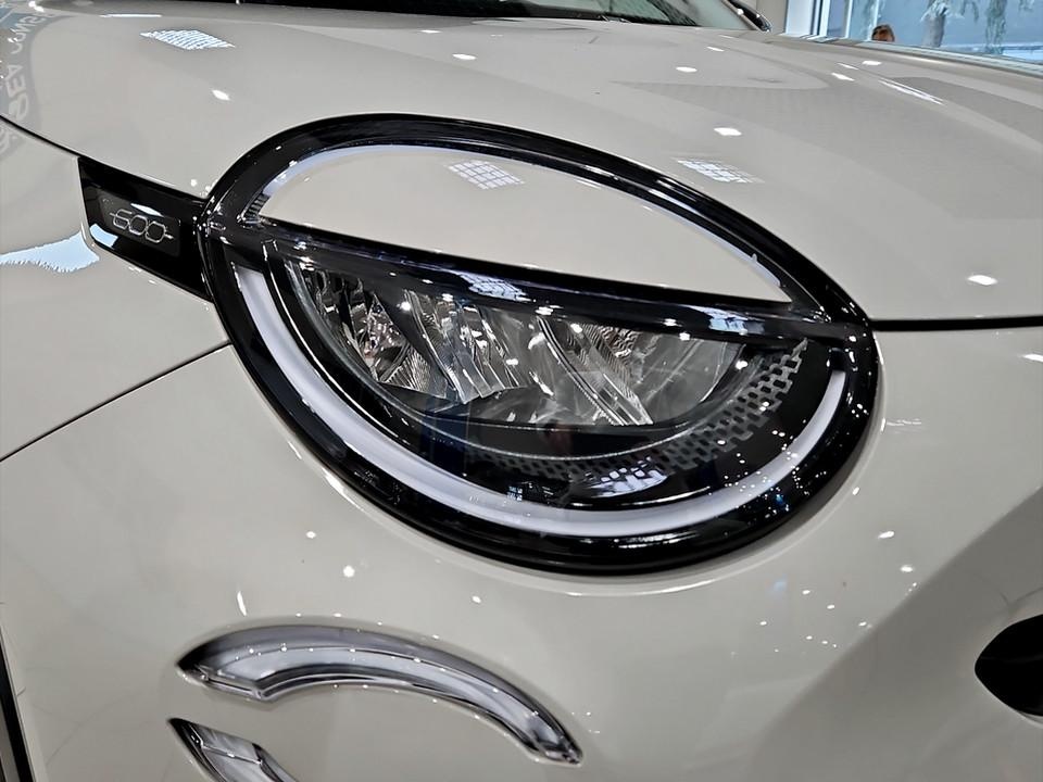 FIAT 600 Hybrid La Prima Hybrid 110cv Ibrida km0 - 21