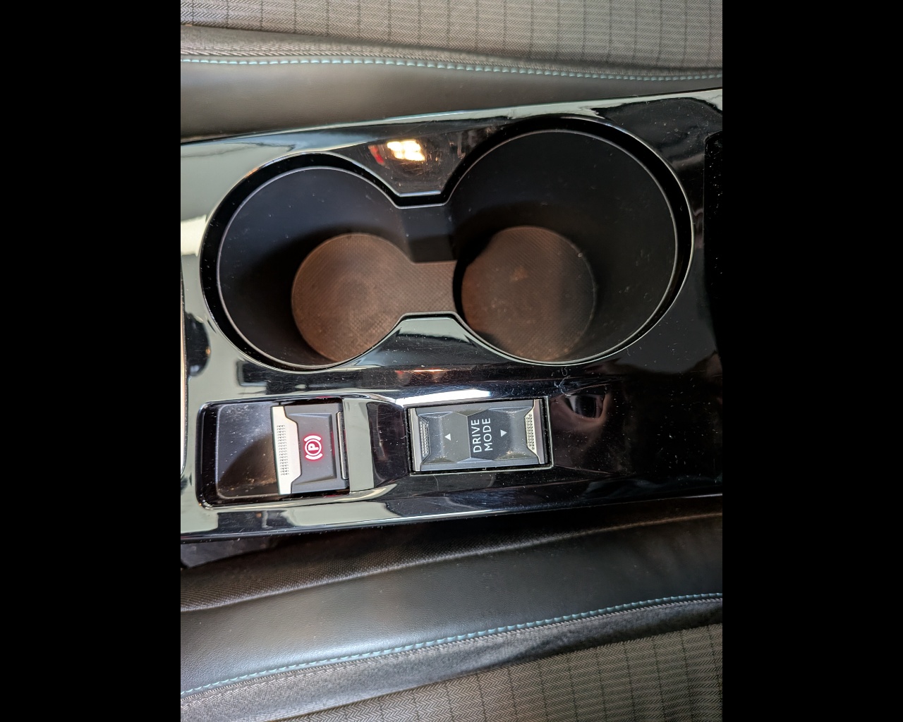 Foto PEUGEOT 208 1.5 bluehdi Allure Navi Pack s&s 100cv my20
