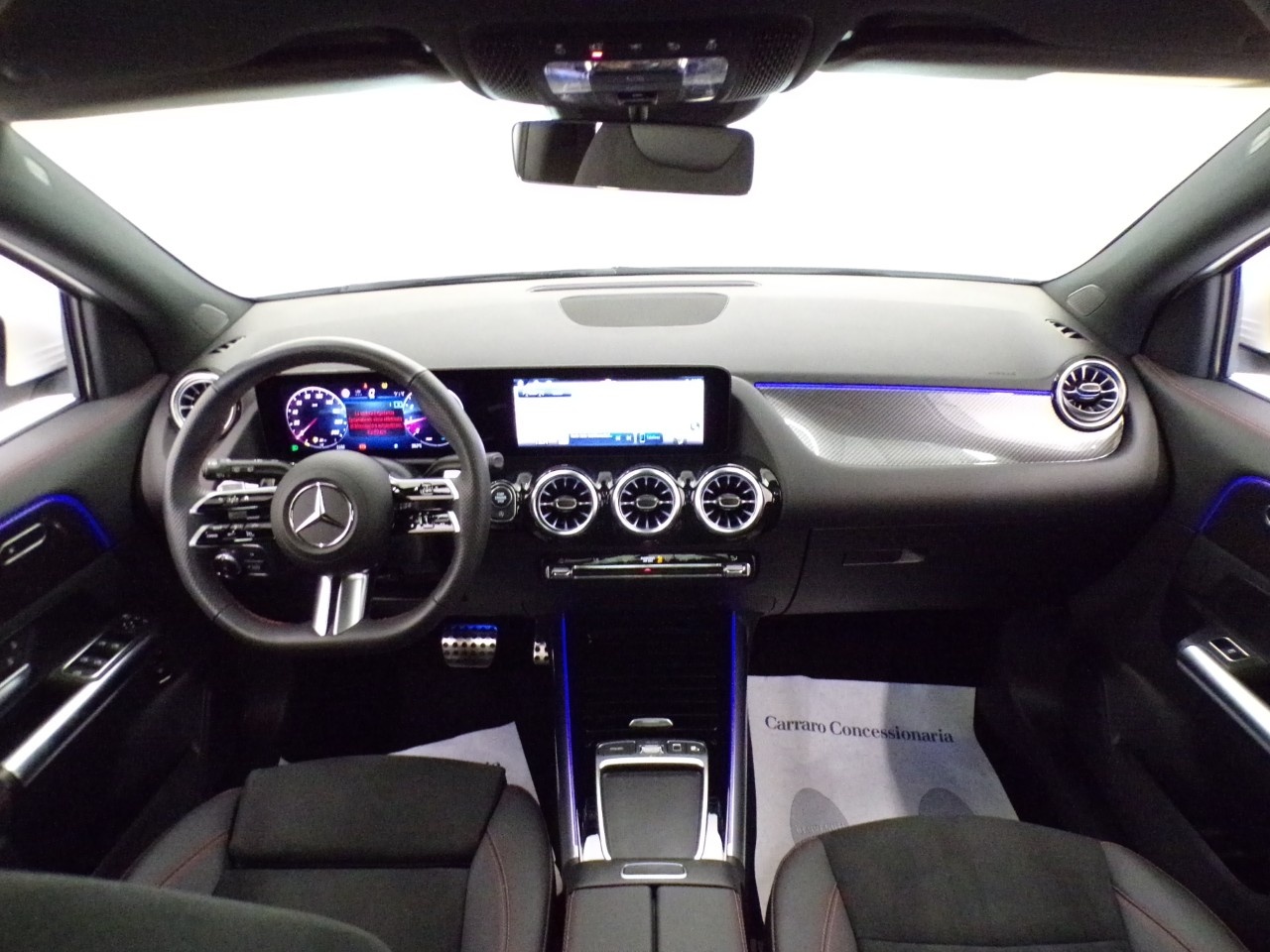 Mercedes  GLA 180 AMG Line Advanced Plus 7G-DCT - 17