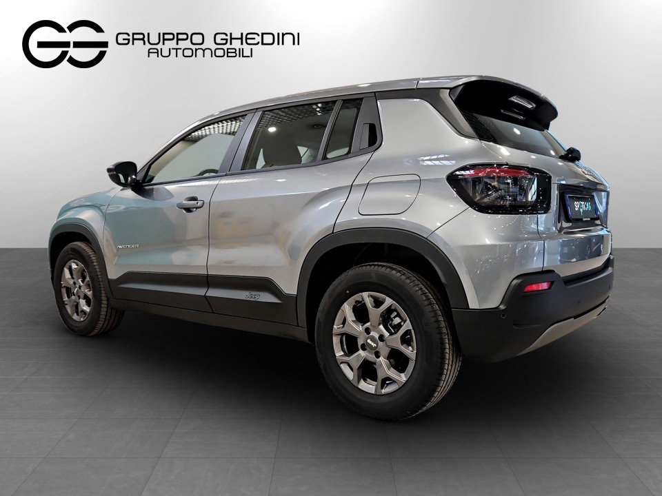 JEEP Avenger 1.2 turbo Longitude fwd 100cv Benzina Usato - 2