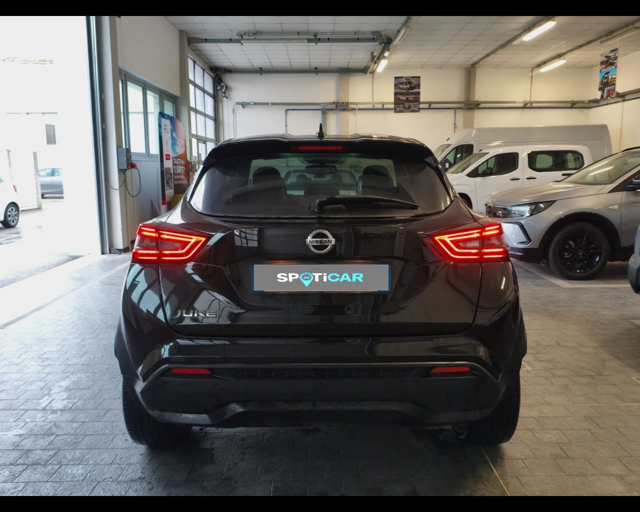 Foto NISSAN Juke 1.0 dig-t Tekna 114cv dct