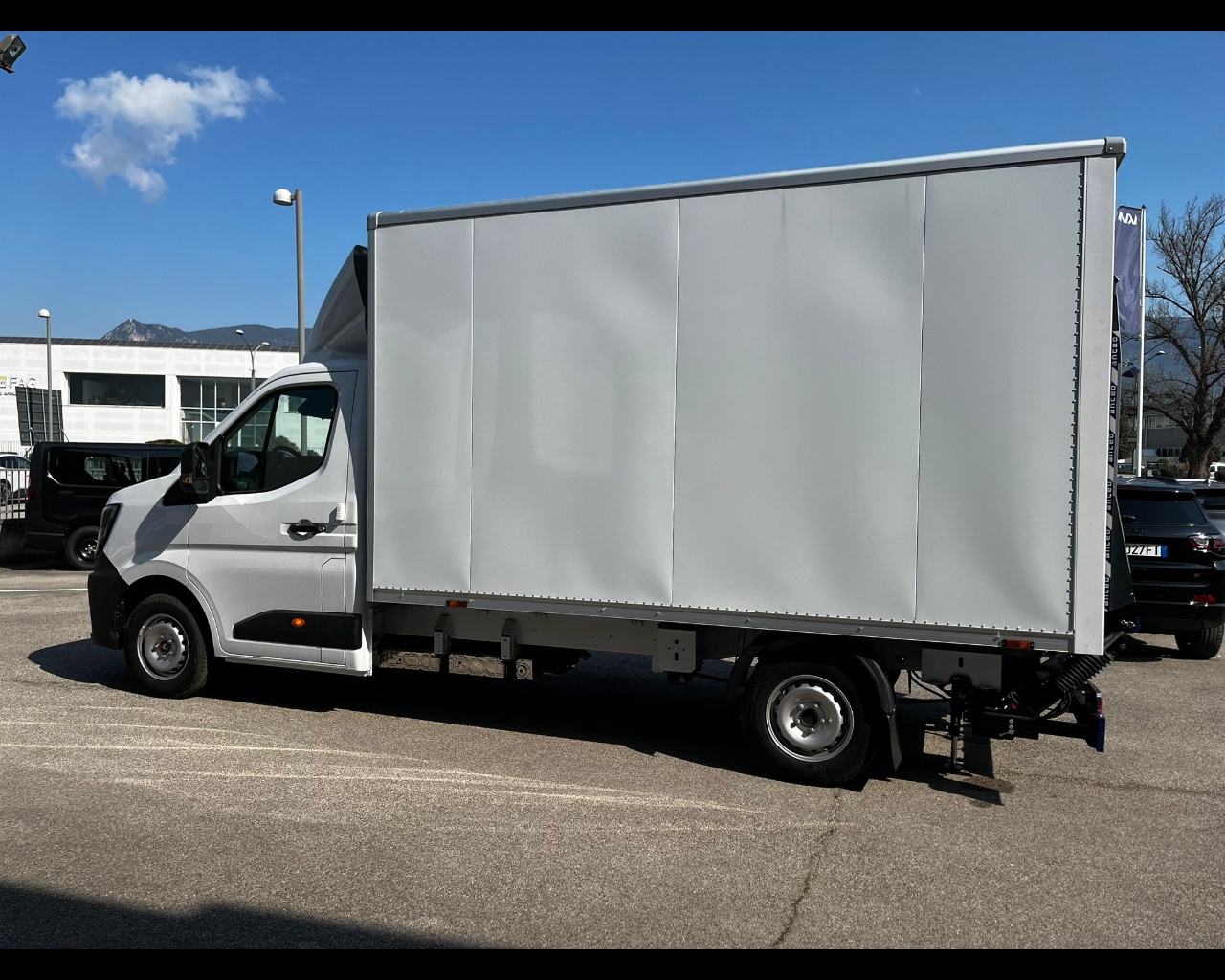 Foto NISSAN INTERSTAR CC H1L3P3 35Q 150CV EVIE MITTAS CABINA SINGOLA