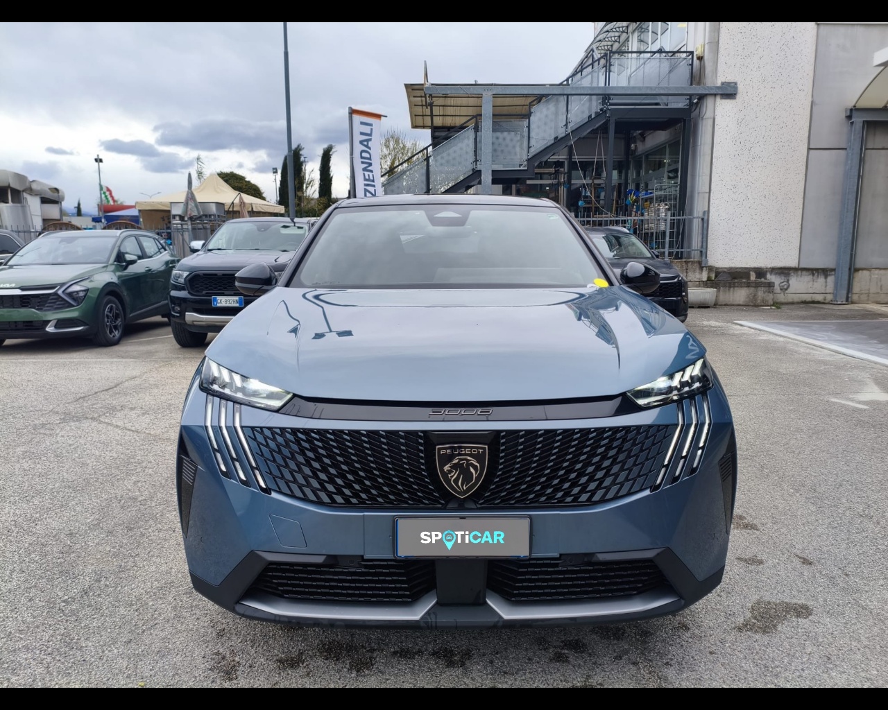 Foto PEUGEOT 3008 1.2 hybrid GT 145cv e-dcs6