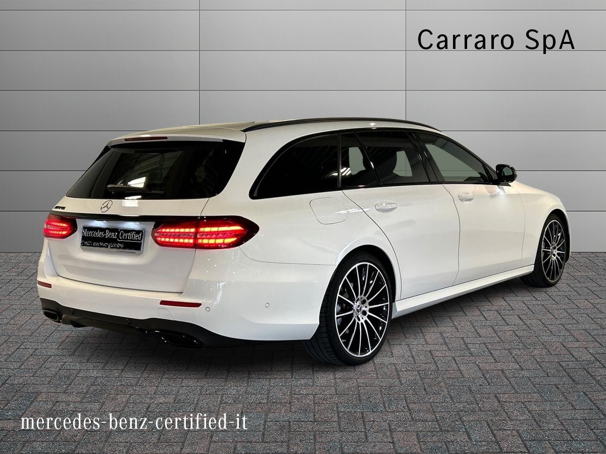 Mercedes Classe E Station Wagon Classe E Station Wagon 220 d Mild hybrid Premium AMG Line Night Edition 4Matic 9G-Tronic Plus - 2