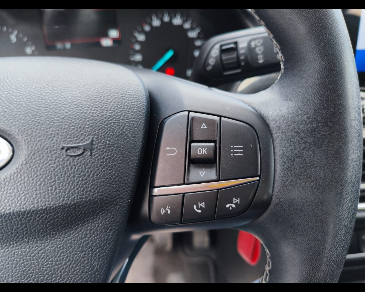 Foto FORD Puma 1.0 ecoboost h Titanium Design s&s 125cv