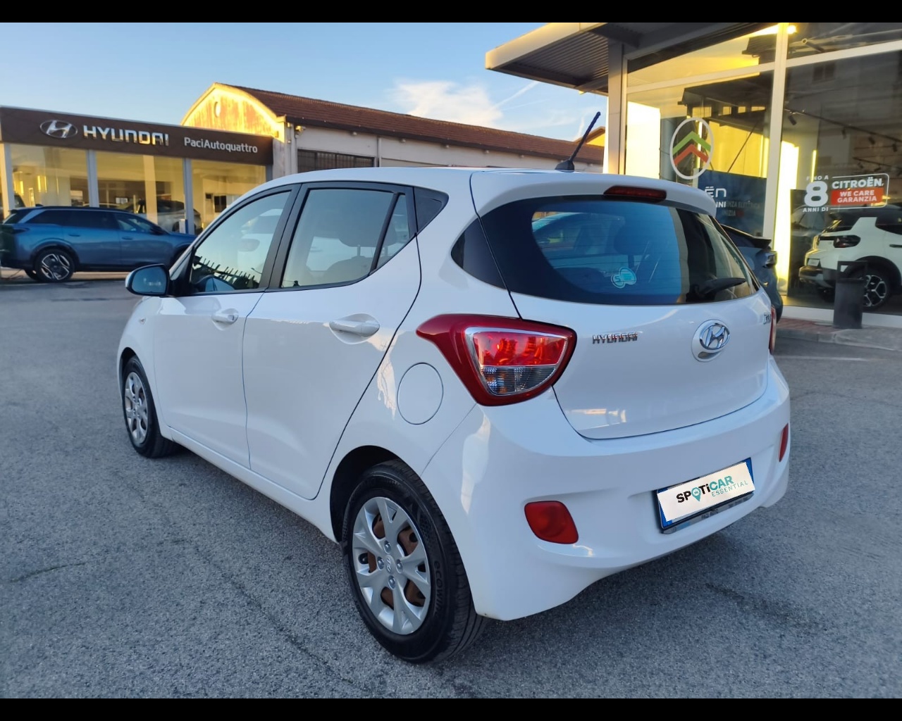 Foto HYUNDAI i10 1.0 Login econext Gpl E6