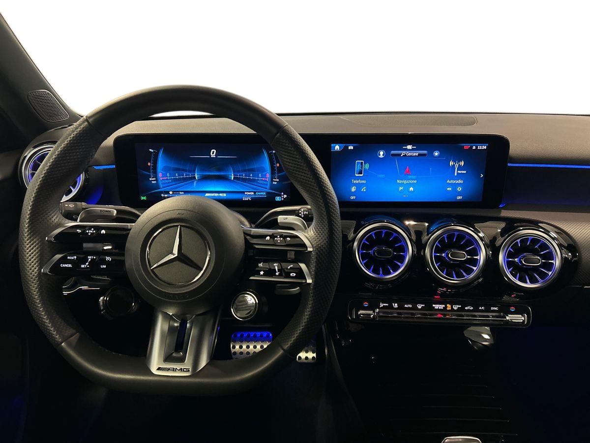 Mercedes-AMG  Classe A AMG 35 AMG Line Premium 4Matic Speedshift DCT AMG 8G - 11