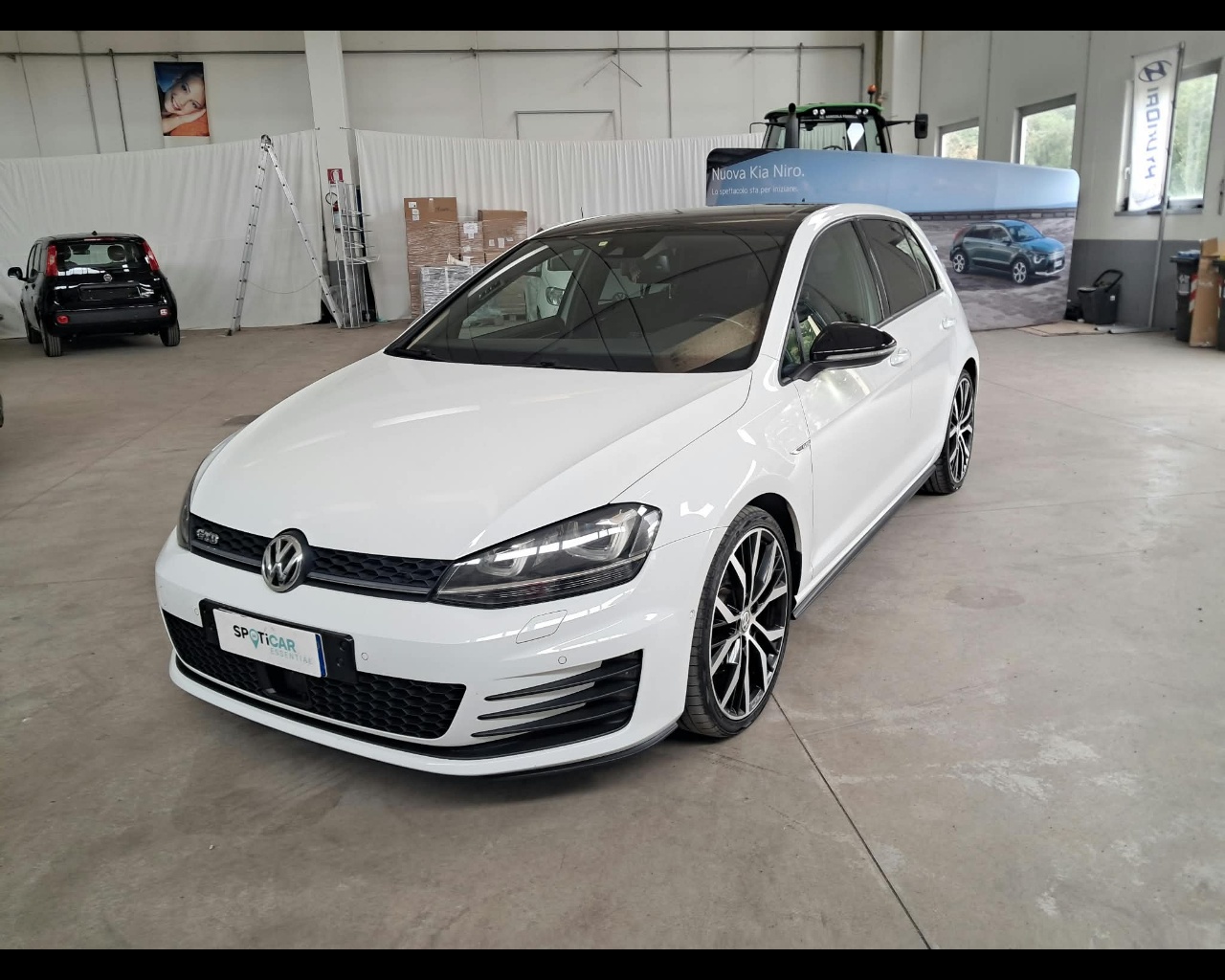 VOLKSWAGEN Golf 5p 2.0 tdi Gtd dsg Usata