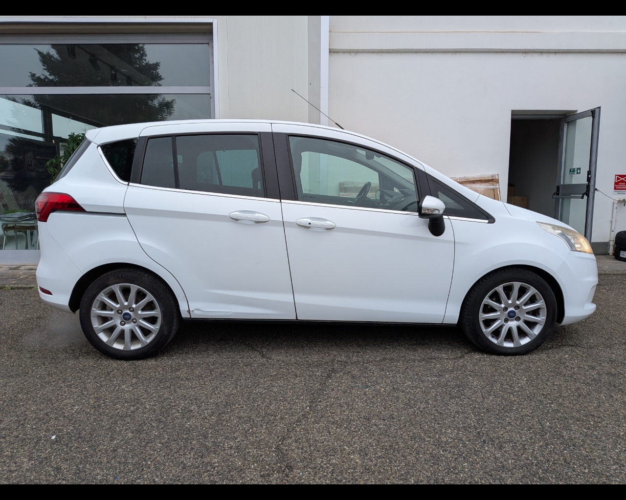 Foto FORD B-Max 1.5 tdci Titanium 75cv