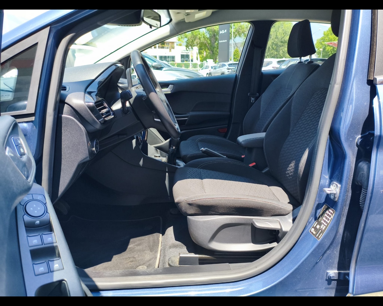 Foto FORD Fiesta 5p 1.1 Plus 75cv