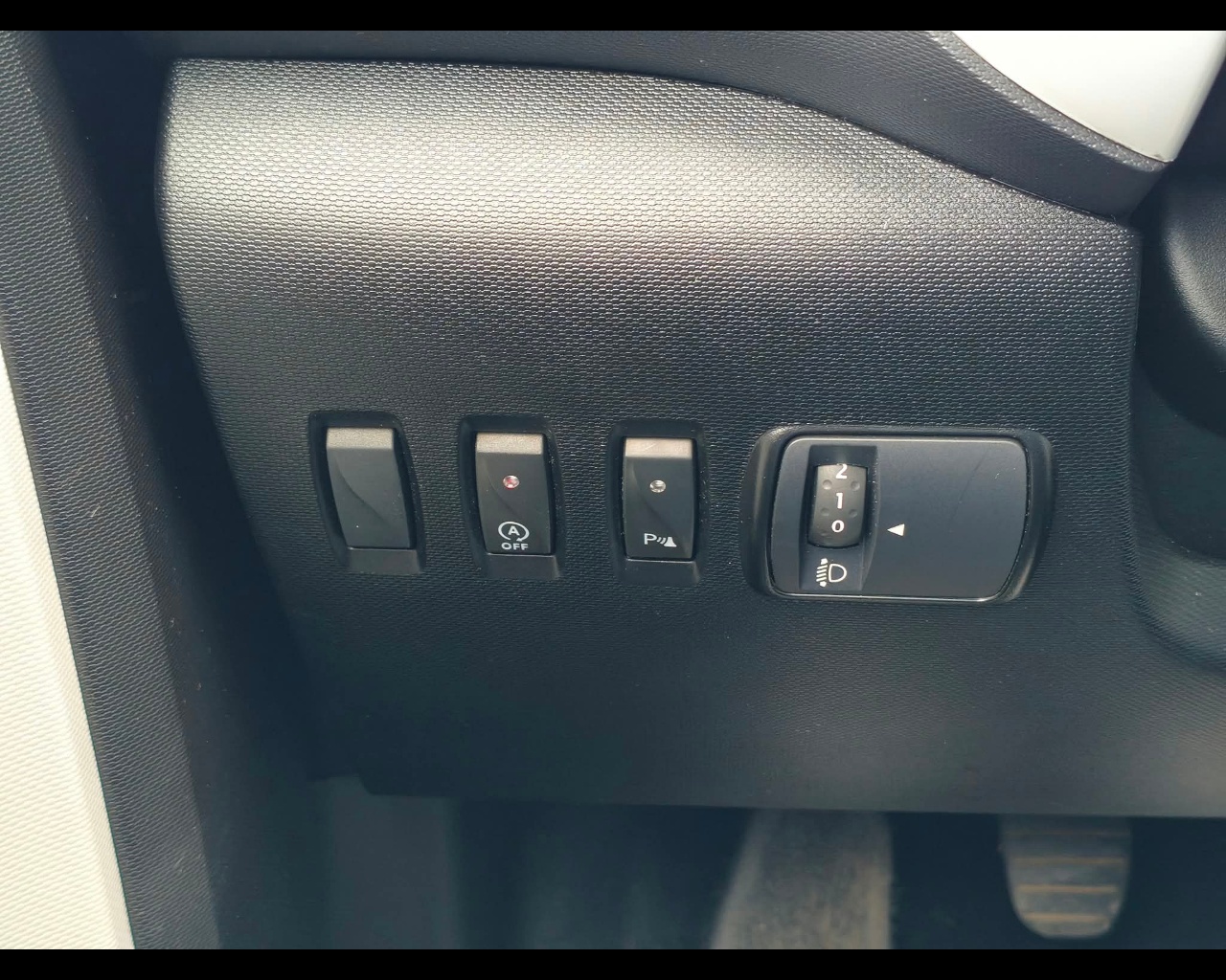 Foto RENAULT Twingo 1.0 sce Lovely2 s&s 69cv