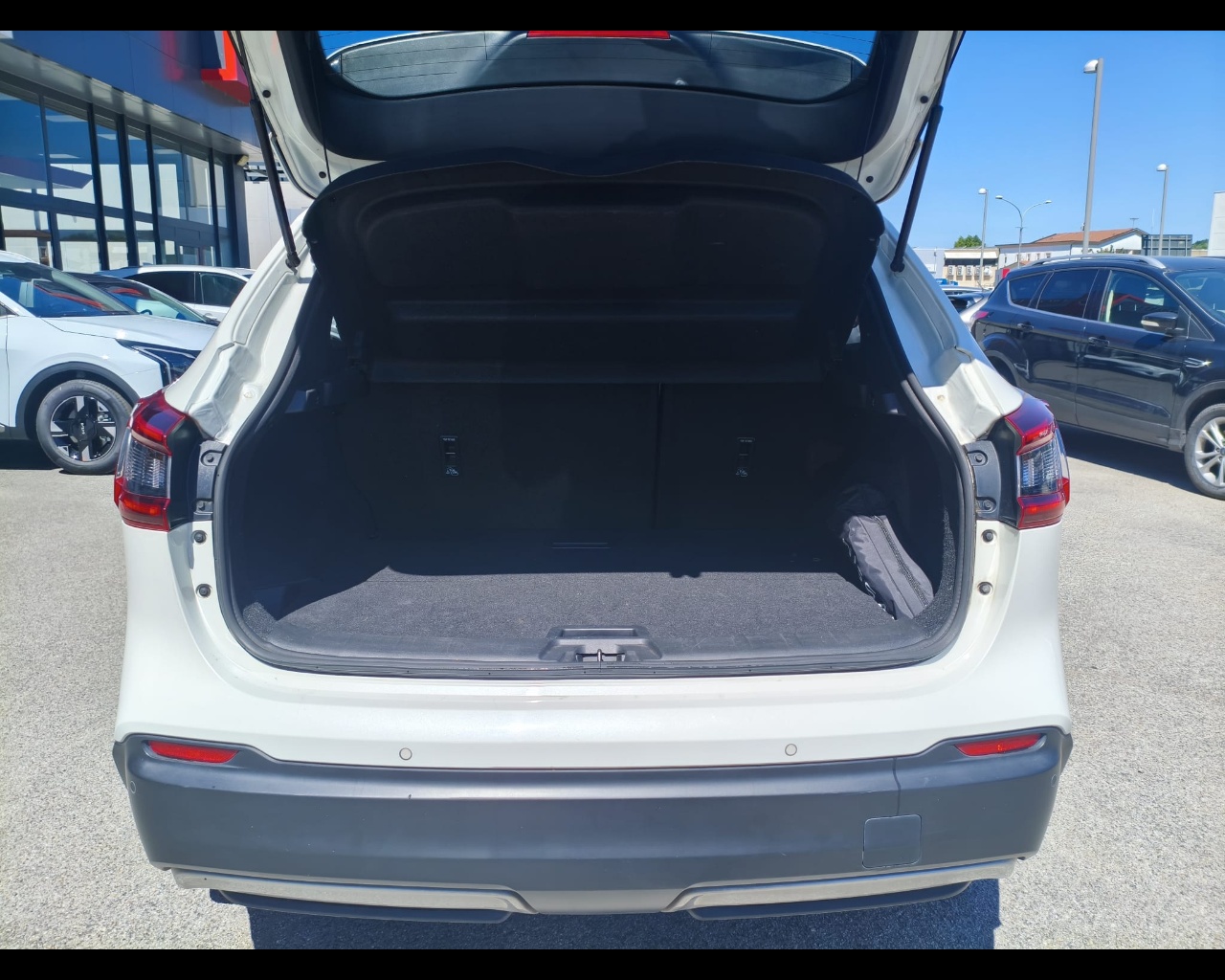Foto NISSAN Qashqai 1.5 dci N-Connecta 115cv
