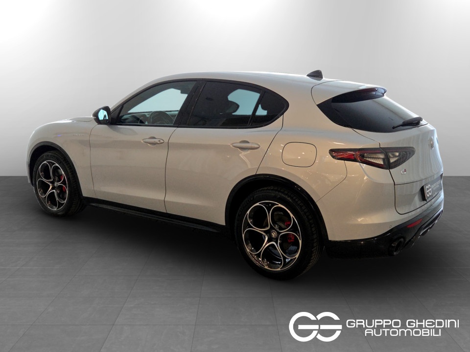 ALFA ROMEO Stelvio 2.2 t Veloce Q4 210cv auto Diesel usato - 2