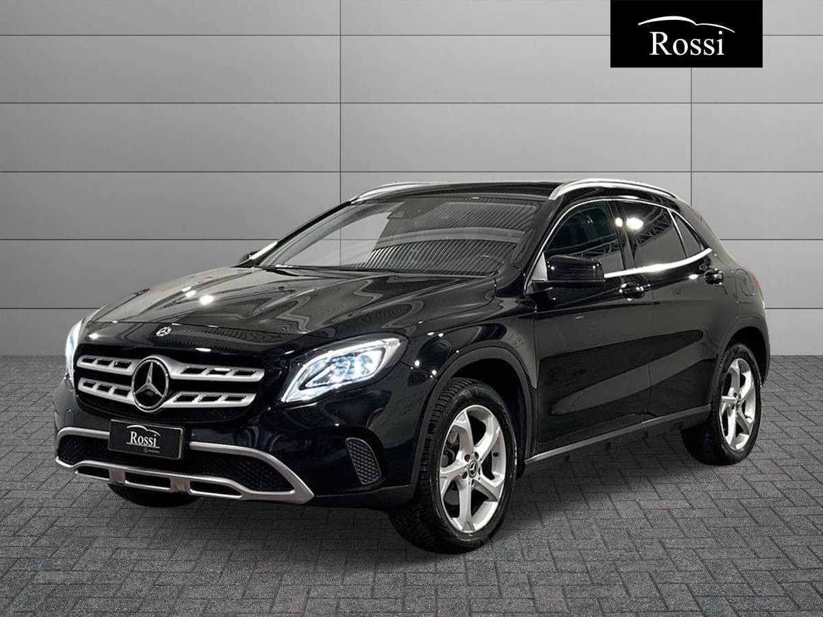 GLA-X156 2017 – GLA 180 d Sport auto