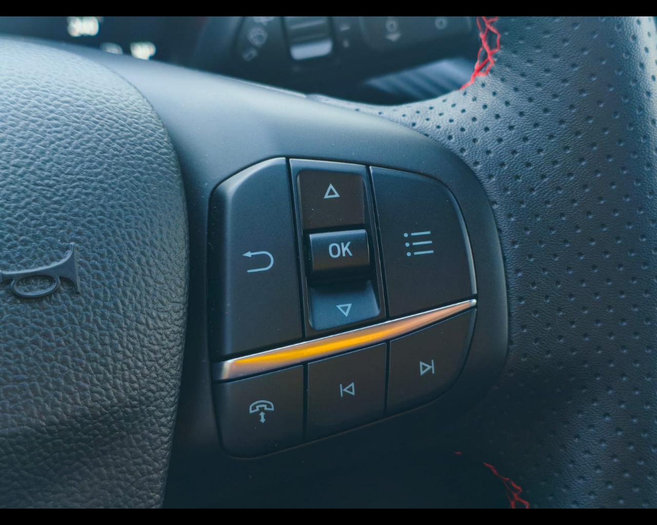 Foto FORD Kuga 2.5 full hybrid ST-Line X 2wd 190cv cvt