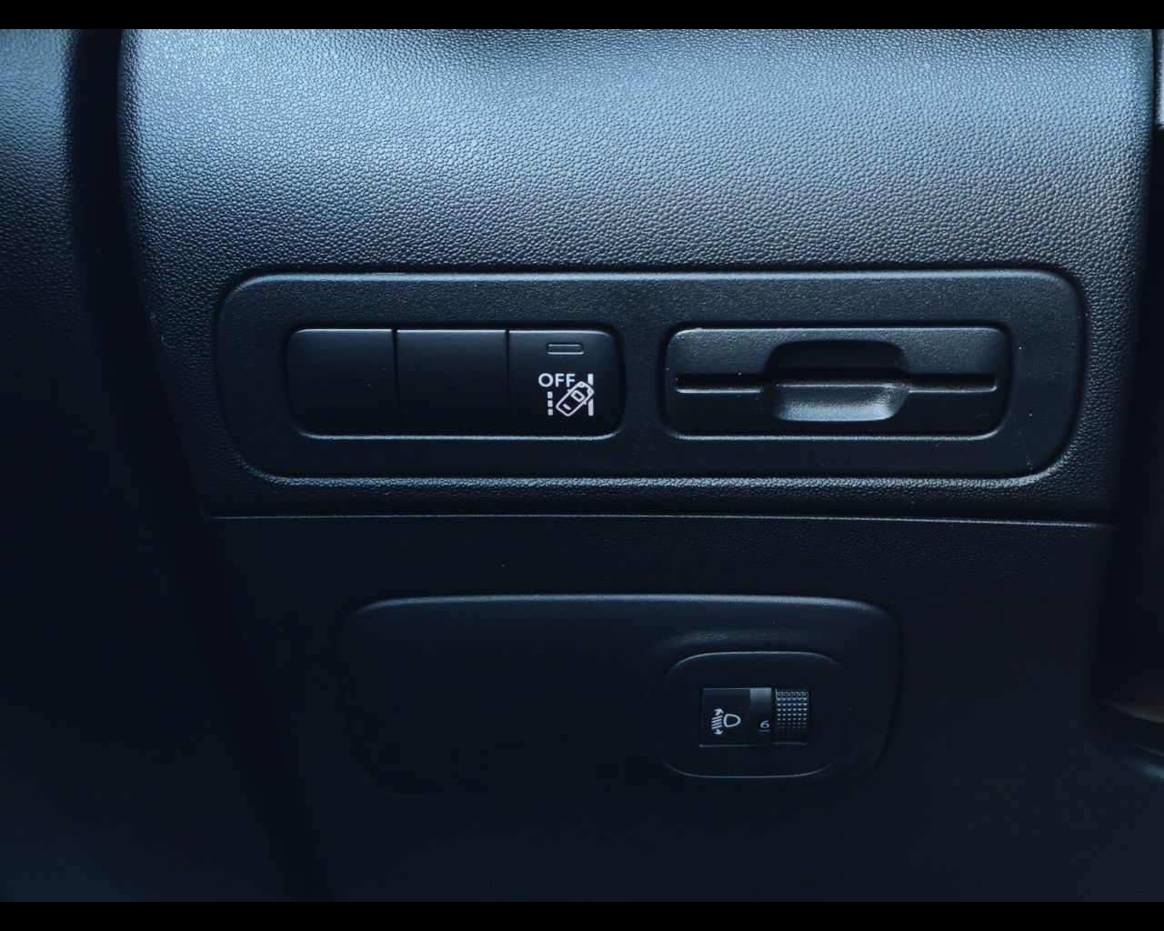 Foto CITROEN C3 Aircross 1.2 puretech Shine s&s 130cv eat6