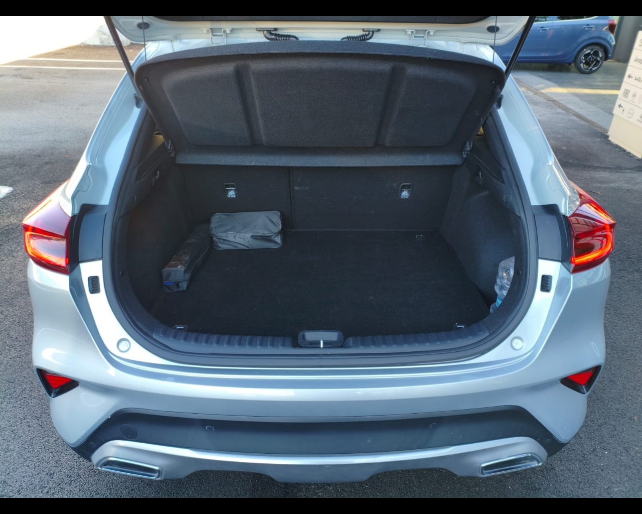 Foto KIA XCeed 1.0 t-gdi High Tech Gpl 117cv