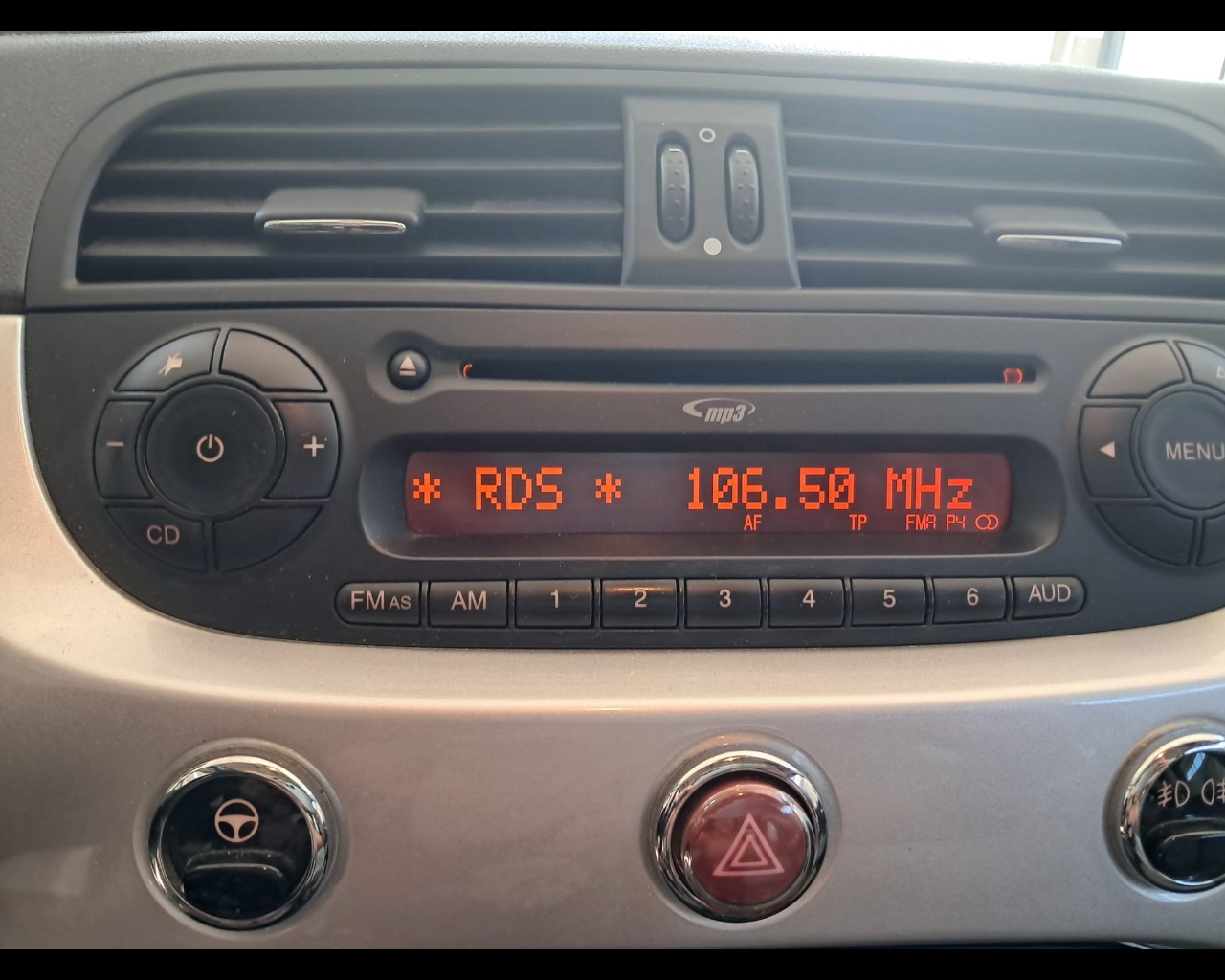 Foto FIAT 500 1.2 Lounge 69cv