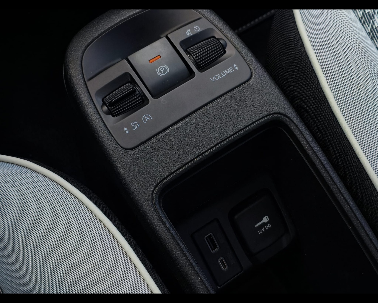 Foto FIAT 500 1.0 hybrid Torino