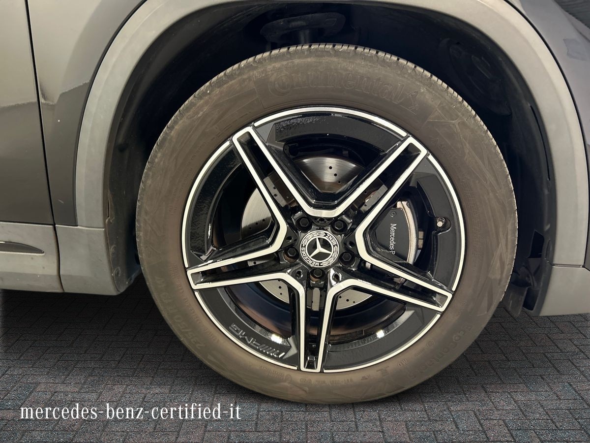 Mercedes GLA GLA 180 D Premium 8G-DCT - 17