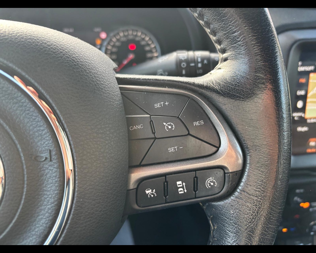 Foto JEEP Renegade 1.6 mjt Limited 2wd 120cv dct