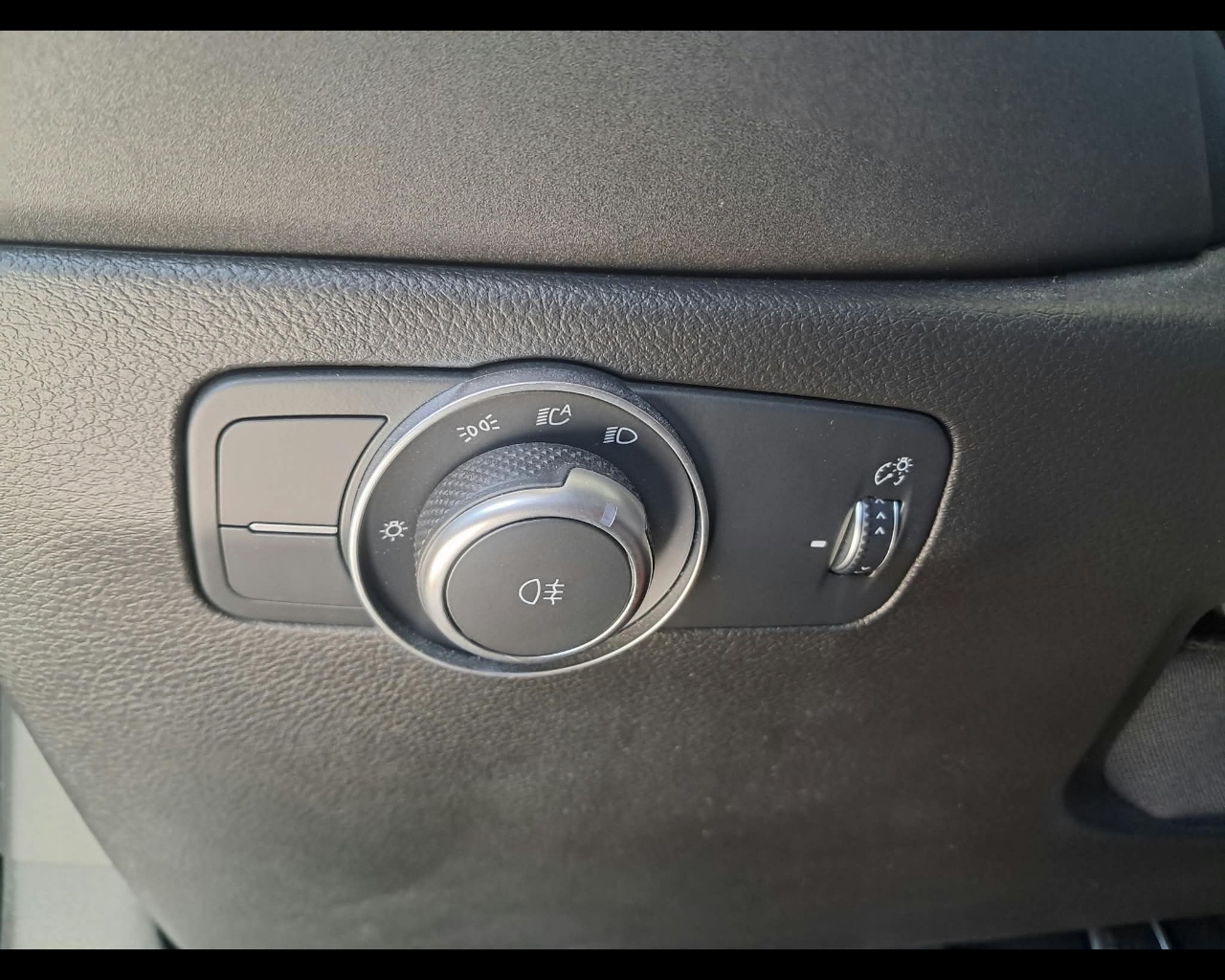 Foto ALFA ROMEO Tonale 1.6 Veloce 130cv tct6