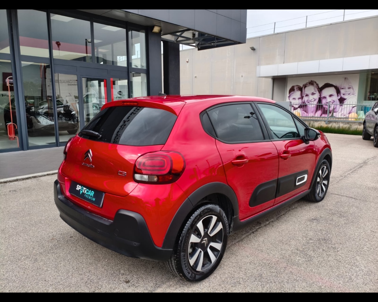 Foto CITROEN C3 1.2 puretech Max s&s 110cv