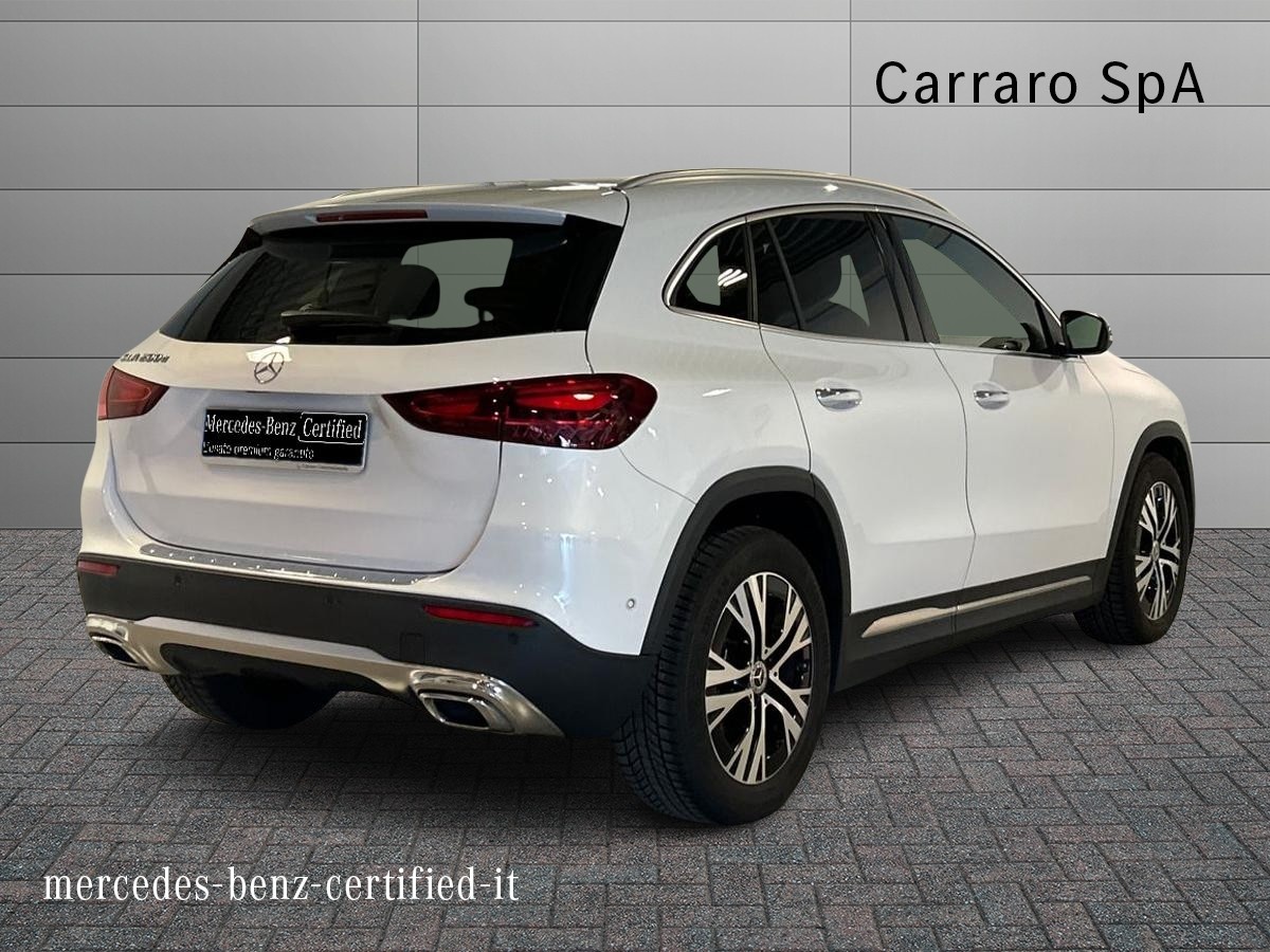 Mercedes GLA GLA 200 D Progressive Advanced Plus 8G-DCT - 2