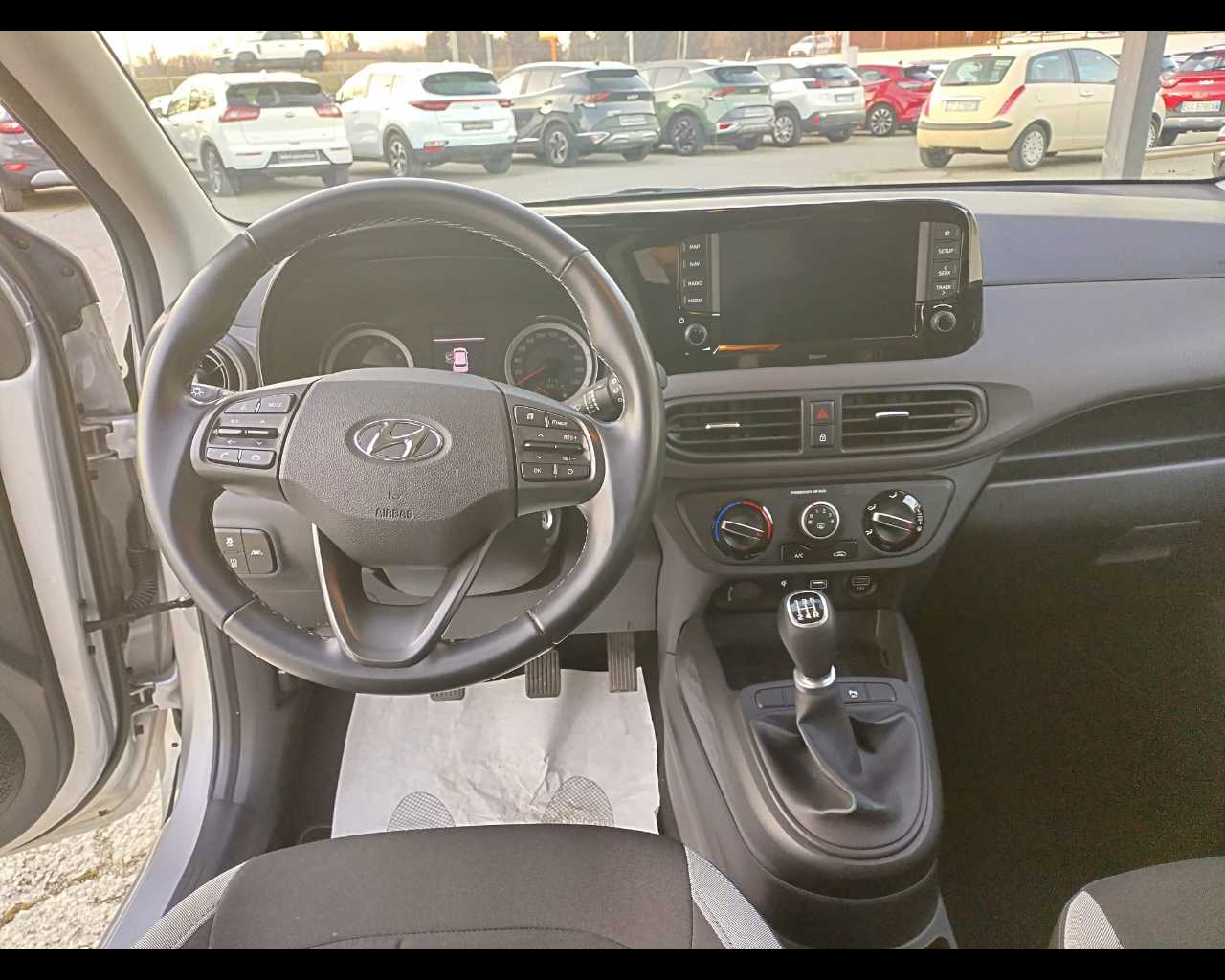 HYUNDAI