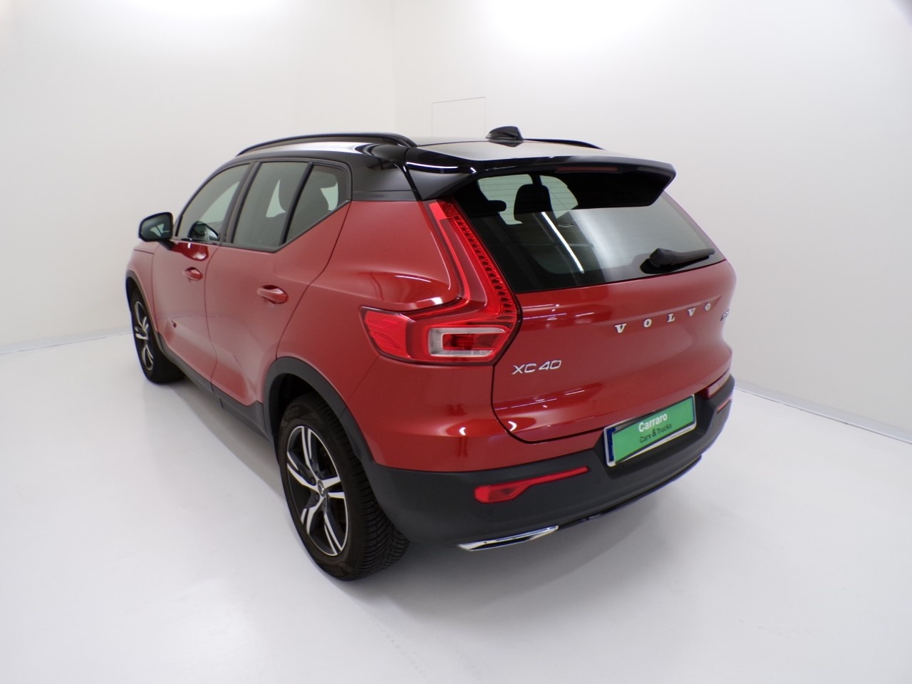 Volvo XC40 XC40 2.0 D4 R-Design AWD Geartronic - 8