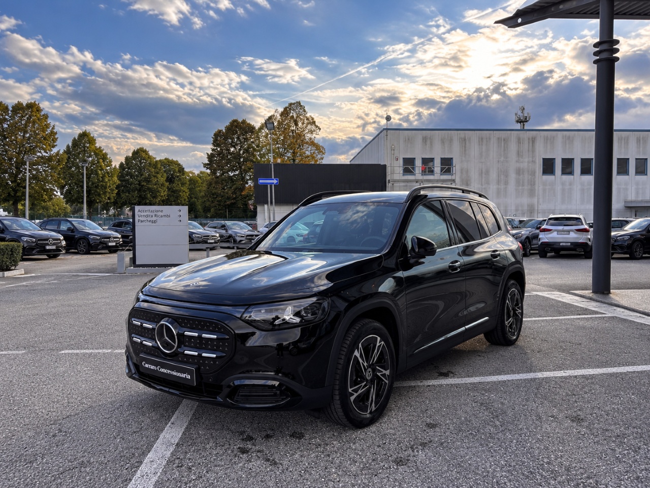 Mercedes GLB Elettrica GLB 250+ con tecnologia EQ Advanced Plus - 3