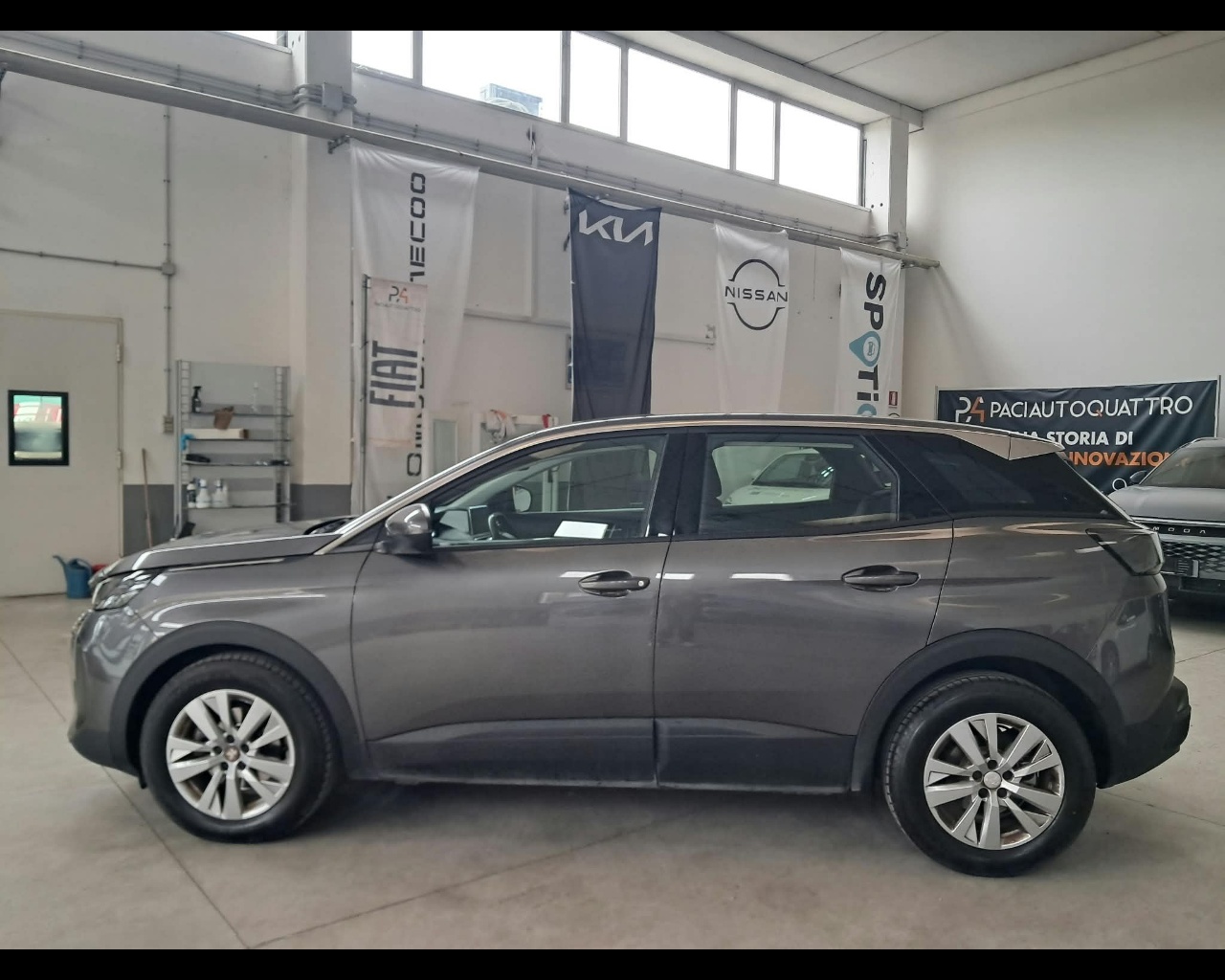 Foto PEUGEOT 3008 1.2 puretech t Active Pack s&s 130cv