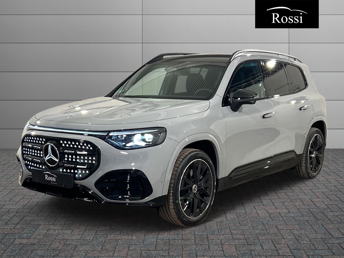 Mercedes-Benz GLB 250+ con tecnologia EQ