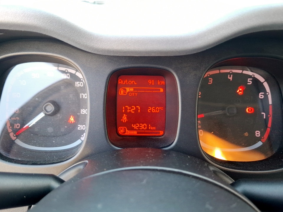 FIAT Panda 1.0 firefly hybrid Cross s&s 70cv 5p.ti Ibrida usato - 9