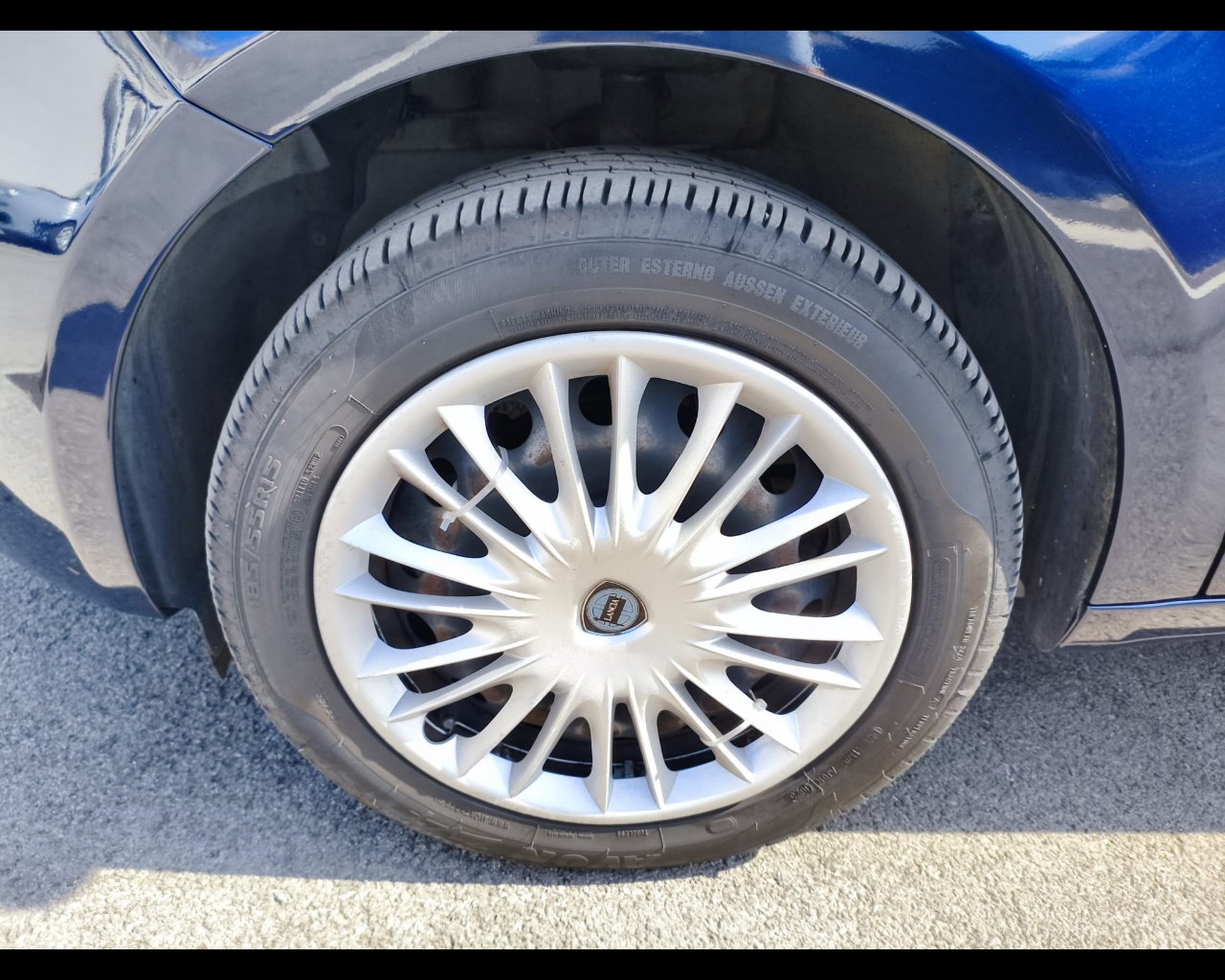 Foto LANCIA Ypsilon 1.2 Gold ecochic Gpl 69cv 